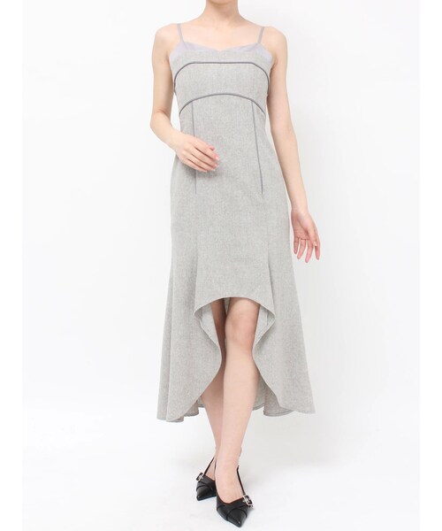 RESEXXY（リゼクシー）の「バイカラーアシンメトリーキャミワンピース（ワンピース・レディース・グレー/ブラック/ブラウン・F）」の2枚目の写真