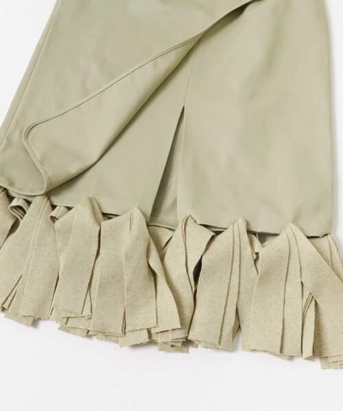 URBAN RESEARCH（アーバンリサーチ）の「TAN　LAYERED KNIT FRINGE SKIRT（スカート・レディース・BEIGE/BLACK・2）」の8枚目の写真