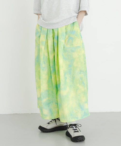 EKAL（エカル）の「『UR TECH』ナイロンタッサーワイドパンツ（その他パンツ・レディース・レイクサンリーフ/グラファイト/ネイビー/レイクブルー/ベージュ・One）」の2枚目の写真