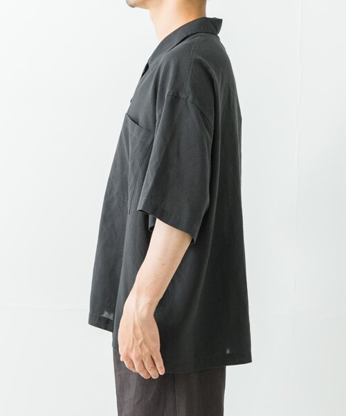 URBAN RESEARCH(アーバンリサーチ)の「『UR TECH DRYLUXE』高機能リネンシャツジャケット(シャツ/ブラウス・メンズ・FADE BLACK/BEIGE/BURGUNDY・M/L)」の20枚目の写真
