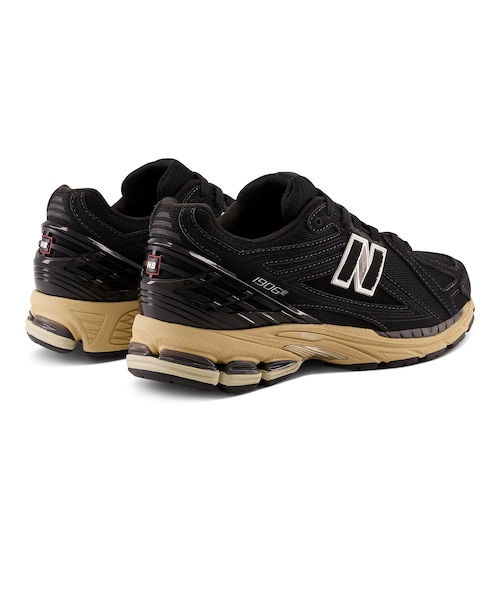 ADAM ET ROPE'（アダムエロペ）の「MENS【New Balance】M1906R（スニーカー・メンズ・ブラック/グレー・26.0/27.0/28.0）」の17枚目の写真