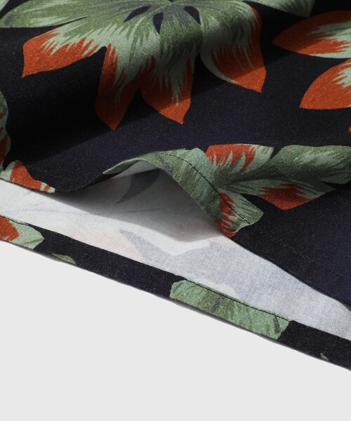 ADAM ET ROPE'(アダムエロペ)の「FLOWER PRINT S/S SHIRT(シャツ/ブラウス・メンズ・ネイビー・L/M/S)」の9枚目の写真