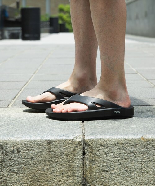 URBAN RESEARCH DOORS（アーバンリサーチドアーズ）の「OOFOS　OOriginal（サンダル・メンズ・Mist/Slate/Black/Nomad/OliveDrab/CosmicGray/Foliage・26/27/28/29）」の14枚目の写真