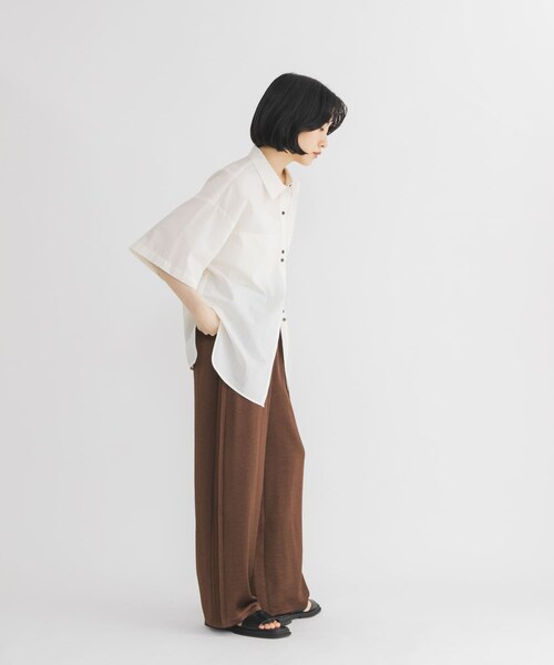 KBF(ケイビーエフ)の「ミニマルオーバーシャツ(シャツ/ブラウス・レディース・OFF/IVORY st/BLACK st/PINK・One)」の11枚目の写真
