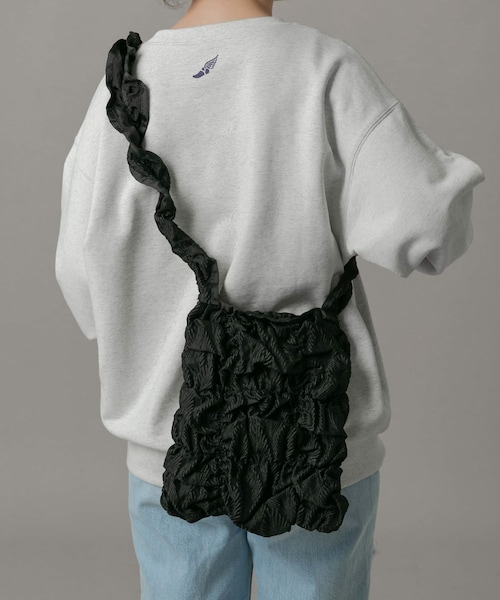 URBAN RESEARCH Sonny Label（アーバンリサーチサニーレーベル）の「Casselini　スクエアギャザーショルダーバッグ（ショルダーバッグ・レディース・ブラック/ホワイト/ベージュ・one）」の2枚目の写真