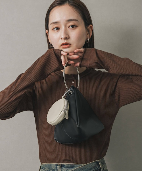SENSE OF PLACE by URBAN RESEARCH（センスオブプレイスバイアーバンリサーチ）の「フープハンドルバッグ（ハンドバッグ・レディース・L.BLUE/BLACK/CAMEL・one）」の19枚目の写真