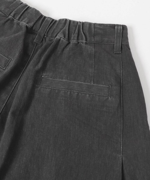 KBF（ケイビーエフ）の「ユーズドライクタックWIDEパンツ（その他パンツ・レディース・IVORY/CHARCOAL/BROWN・36/38）」の9枚目の写真