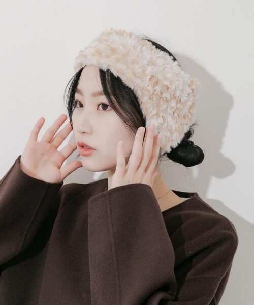 SMELLY（スメリー）の「ファーフラップヘアバンド（ヘアバンド・レディース・GRY/BEG・-）」の18枚目の写真