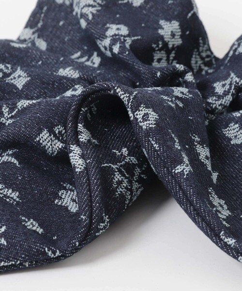 URBAN RESEARCH ROSSO（アーバンリサーチロッソ）の「heyep　FLORAL DENIM SCRUNCHIE（ヘアゴム・レディース・BLUE・-）」の4枚目の写真