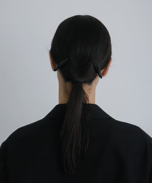 URBAN RESEARCH（アーバンリサーチ）の「decor『デコール』　2P Oval hair clip（バレッタ/ヘアクリップ・レディース・BLACK/IVORY・-）」の4枚目の写真