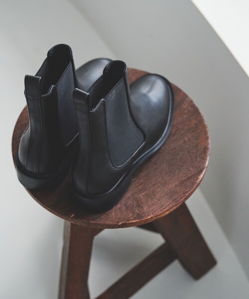 URBAN RESEARCH（アーバンリサーチ）の「レザーサイドゴアブーツ（ブーツ・レディース・BLACK・23/23.5/24/24.5/25）」の6枚目の写真