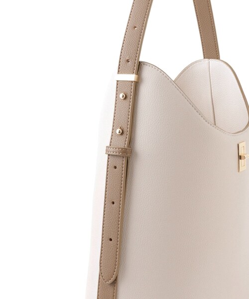 ROPE' PICNIC(ロペピクニック)の「me fit BAG フィットワンショルダーバッグ/A4対応・軽量(ショルダーバッグ・レディース・ブラック/キナリ系・F)」の10枚目の写真