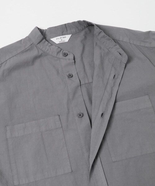 URBAN RESEARCH DOORS（アーバンリサーチドアーズ）の「STILL BY HAND　GARMENTDYE BANDCOLLAR SHIRTS（シャツ/ブラウス・メンズ・ECRU/INK BLACK/SLATE GREY/BROWN・46/48）」の13枚目の写真