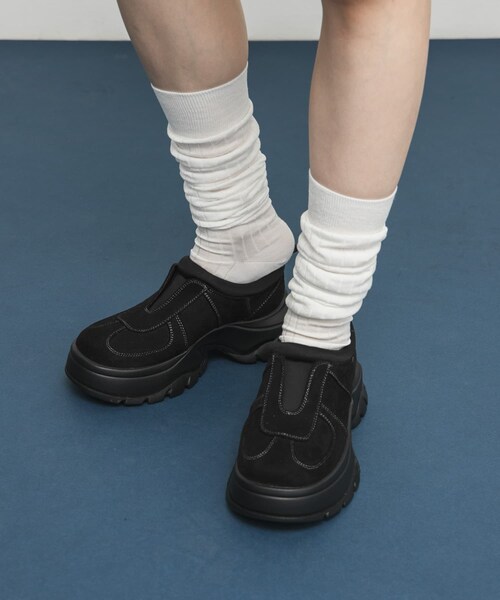 KBF（ケイビーエフ）の「ステッチデザインスリッポン（スニーカー・レディース・BROWN/BLACK・36/37/38）」の6枚目の写真