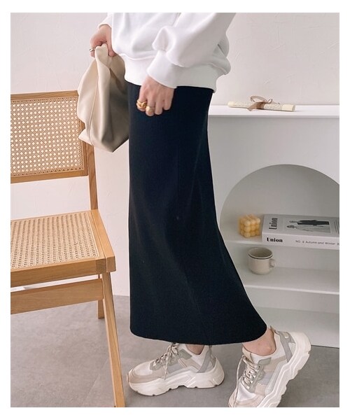 nissen（ニッセン）の「セルフカット　リブＩラインスカート（スカート・レディース・モカベージュ/黒/テラコッタ/マスタード/グリーン/ライトベージュ/ラベンダー・M/L/LL/S）」の9枚目の写真