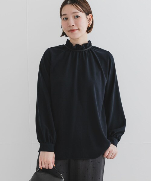 URBAN RESEARCH ROSSO（アーバンリサーチロッソ）の「F by ROSSO　フリルカラー2WAYブラウス（シャツ/ブラウス・レディース・OFF WHITE/NAVY・Free）」の3枚目の写真