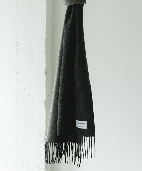 URBAN RESEARCH DOORS(アーバンリサーチドアーズ)の「カシミヤブレンドパネルマフラー(マフラー・メンズ・CHARCOAL/BROWN/BLUE/ORANGE・-)」の1枚目の写真
