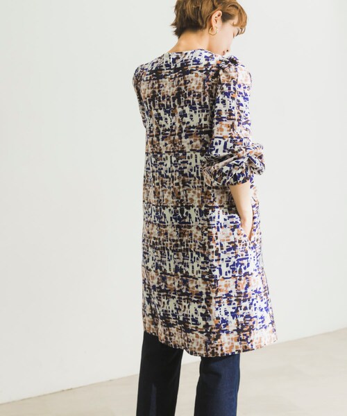 URBAN RESEARCH（アーバンリサーチ）の「アートチェック柄チュニックワンピース（チュニック・レディース・BROWN系/BLACK系・FREE）」の8枚目の写真