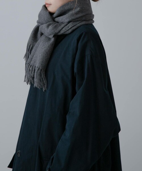URBAN RESEARCH（アーバンリサーチ）の「Brushed Scarf（ストール/ショール・メンズ・Orange/Black/Khaki/Brown/Camel/Grey/Ecru・One）」の14枚目の写真