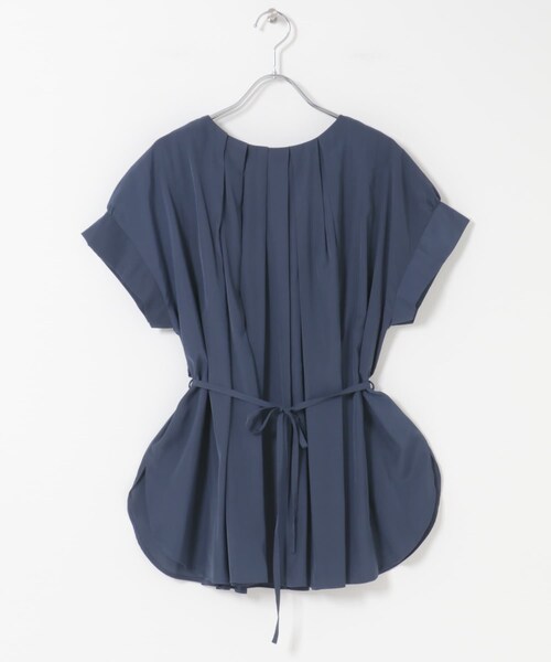 URBAN RESEARCH ROSSO（アーバンリサーチロッソ）の「『一部WEB限定カラー』タックデザインブラウス（シャツ/ブラウス・レディース・OFF/BROWN/KIWI/NAVY・Free）」の12枚目の写真