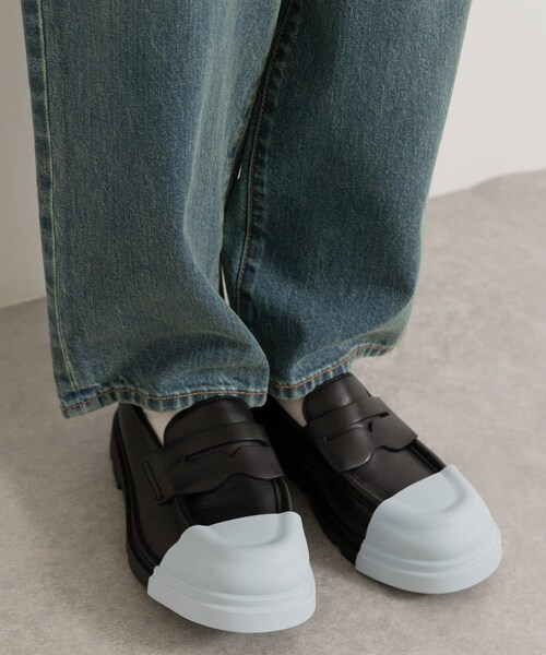 THE GOODLAND MARKET（ザグッドランドマーケット）の「CAMPER　Junction Moccasin（ドレスシューズ・レディース・004BLK・37/38/39）」の3枚目の写真