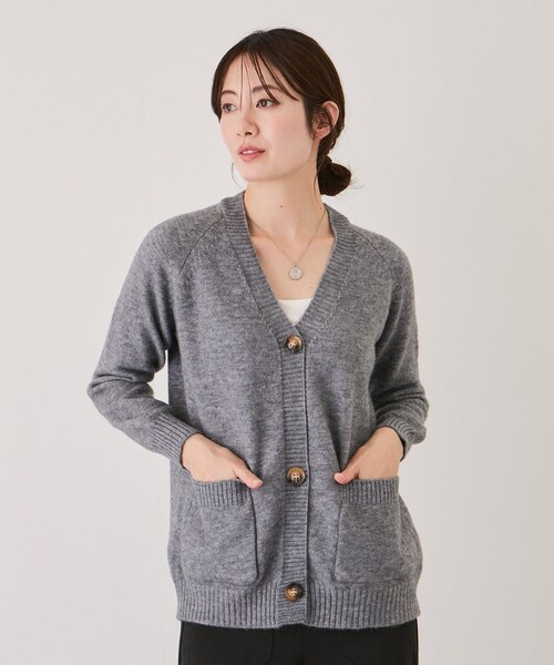 Jayro（ジャイロ）の「カラーVネックカーディガン（カーディガン/ボレロ・レディース・ブラック/グレー/ホワイト系/ベージュ/グリーン/キミドリ/カーキ/ブルー系/レッド/オレンジ・F）」の15枚目の写真