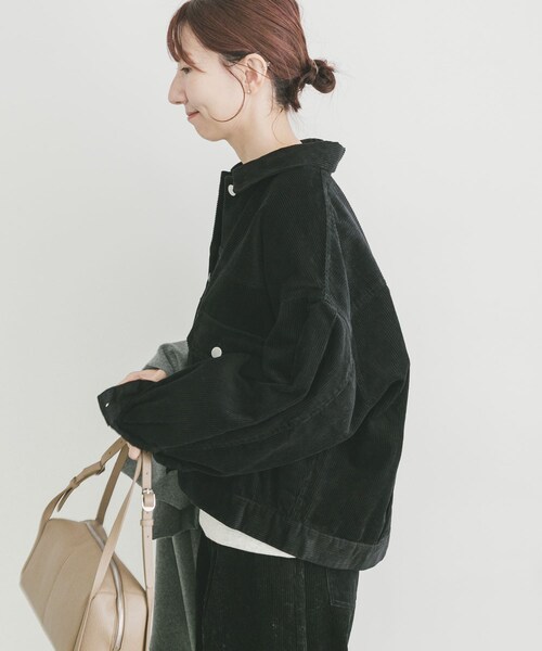 ITEMS URBANRESEARCH（アイテムズ アーバンリサーチ）の「コーデュロイジャケット（テーラードジャケット・レディース・BLK/BEG/CHERRY・FREE）」の5枚目の写真