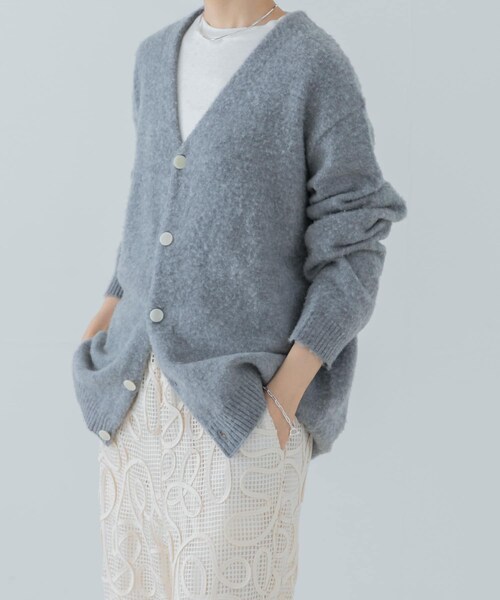 URBAN RESEARCH(アーバンリサーチ)の「『別注』ROUTINE×URBAN RESEARCH 起毛カーディガン(カーディガン/ボレロ・レディース・RED/D NAVY/L GRAY/L BLUE/BEIGE・FREE)」の8枚目の写真