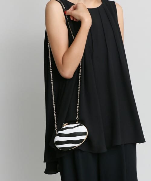 RODE SKO（ロデスコ）の「LISA ゼブララウンドパーティバッグ（クラッチバッグ・レディース・ZEBRA・-）」の5枚目の写真