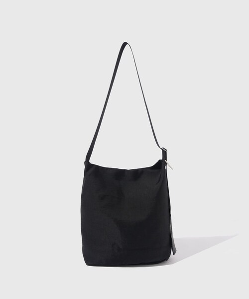 ADAM ET ROPE'（アダムエロペ）の「【NL/ニール】Roy（ショルダーバッグ・メンズ・ブラック・F）」の11枚目の写真