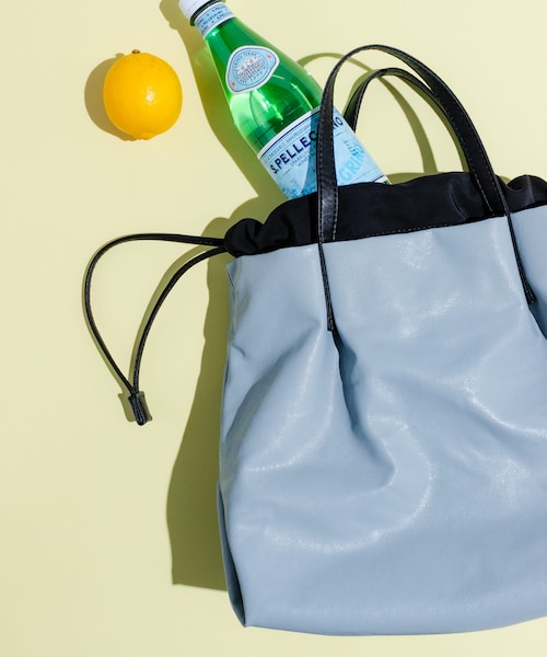 RODE SKO（ロデスコ）の「ウォッシャブルミニショルダーバッグ『Ssize』（ショルダーバッグ・レディース・BEIGE/BLACK/D.SILVER/BLUE GRAY/MINT/OFF/BROWN/YELLOW/LIGHT PINK/CAMEL・one）」の6枚目の写真