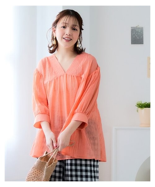 nissen（ニッセン）の「＜大きいサイズ＞シングルガーゼ７分袖チュニックブラウス（シャツ/ブラウス・レディース・グレージュ/パープルブルー/グリーン/ピンク/オレンジ/カーキ・L/LL/3L/4L/5L/6L/8L/10L）」の5枚目の写真
