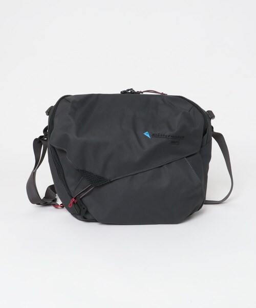 EKAL(エカル)の「KLATTERMUSEN Gaut Messenger Bag(メッセンジャーバッグ・メンズ・F Green/S Creme/Raven・one)」の7枚目の写真