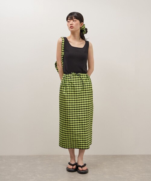 ADAM ET ROPE'(アダムエロペ)の「【COMING OF AGE(カミング オブ エイジ)】DRASTRING MAXI SKIRT(スカート・レディース・ブラック/キミドリ/ターコイズ/レッド・F)」の12枚目の写真
