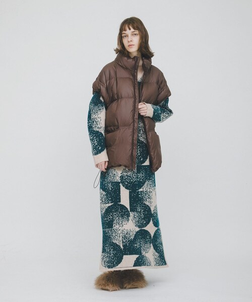 LAATO（ラート）の「short-sleeved down vest（その他アウター・レディース・チョコレート/ラクダ・FREE）」の10枚目の写真