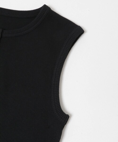 KBF（ケイビーエフ）の「ワッフルヘンリーネックタンクトップ（タンクトップ・レディース・BLACK/OATMEAL・One）」の5枚目の写真