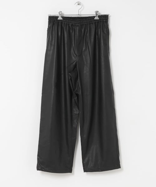 URBAN RESEARCH(アーバンリサーチ)の「DAIWA PIER39 TECH SYNTHETIC SKIN WINDBREAKER PANTS(その他パンツ・メンズ・BLACK・M/L/XL)」の1枚目の写真