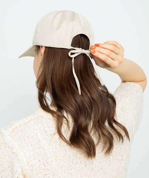 URBAN RESEARCH Sonny Label（アーバンリサーチサニーレーベル）の「UVCUTバックリボンキャップ（キャップ・レディース・ライトベージュ/ブラック/ピンク・one）」の2枚目の写真