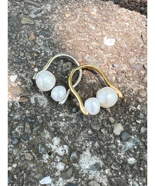 Ungrid（アングリッド）の「淡水パールデザインリング（イヤリング・レディース・シルバー/ゴールド・F）」の3枚目の写真