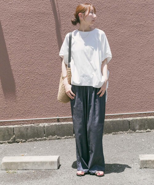 ITEMS URBANRESEARCH（アイテムズ アーバンリサーチ）の「レーヨンデニムワイドパンツ（デニムパンツ・レディース・BLU/ONE WASH/BLK・Free）」の12枚目の写真