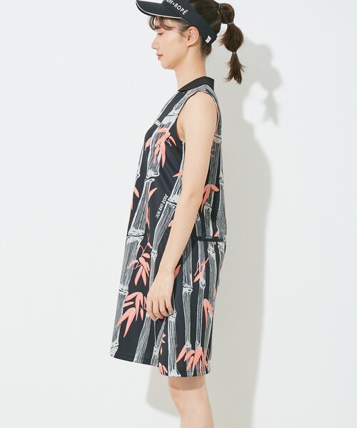 ROPE'（ロペ）の「【UV】【吸水速乾】バンブー柄プリントノースリーブワンピース（ワンピース・レディース・ブラック/ブルー・L/M/S）」の19枚目の写真