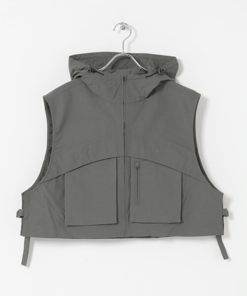 EKAL（エカル）の「『URTECH』ナイロンタッサー ベスト（ベスト・レディース・グラファイト/ネイビー・One）」の14枚目の写真