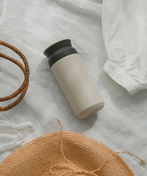 URBAN RESEARCH DOORS（アーバンリサーチドアーズ）の「『別注』KINTO×DOORS LIVING PRODUCTS　トラベルタンブラー 350ml（キッチンツール・メンズ・sand beige・-）」の10枚目の写真