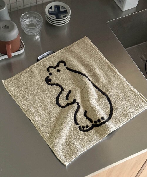 URBAN RESEARCH(アーバンリサーチ)の「WARMGREYTAIL HANDTOWEL-HUGGY BEAR(タオル・メンズ・BRICK/CREAM・-)」の3枚目の写真
