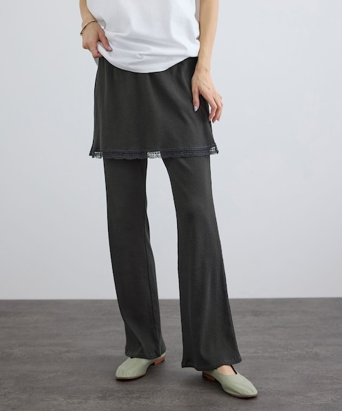 ADAM ET ROPE'（アダムエロペ）の「【Angie La La for SALON】GENTLE intimate レギンススカート（その他パンツ・レディース・チャコール/ホワイト・F）」の4枚目の写真