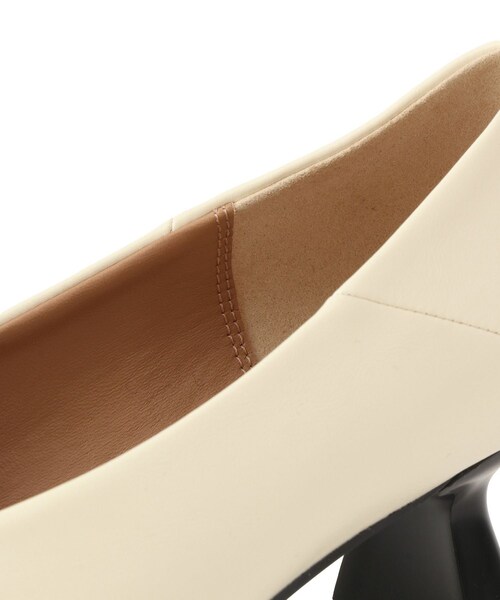 ADAM ET ROPE'（アダムエロペ）の「変形ヒール甲深パンプス（パンプス・レディース・ブラック/オフホワイト・23.0/23.5/24.0/24.5）」の20枚目の写真