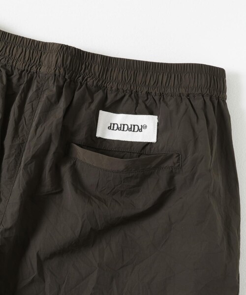 URBAN RESEARCH(アーバンリサーチ)の「dDdDdDd NYLON SIDE MESH PANTS(その他パンツ・メンズ・CHARCOAL/BLACK/NAVY/BROWN・S/M/L/XL/XXL)」の19枚目の写真