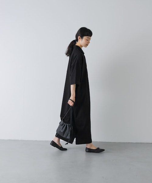 かぐれ（カグレ）の「『2サイズ展開』オープンカラーカットワンピース（ワンピース・レディース・BLACK・0/1）」の8枚目の写真