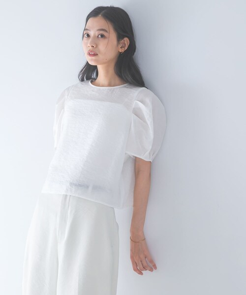 URBAN RESEARCH ROSSO（アーバンリサーチロッソ）の「フォルムスリーブシアーブラウス（シャツ/ブラウス・レディース・WHITE/BLACK/BORDEAUX・Free）」の6枚目の写真