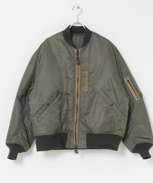 URBAN RESEARCH DOORS（アーバンリサーチドアーズ）の「marka　MA-1（ミリタリージャケット・メンズ・SAGE GREEN/BLACK・2/3）」の2枚目の写真